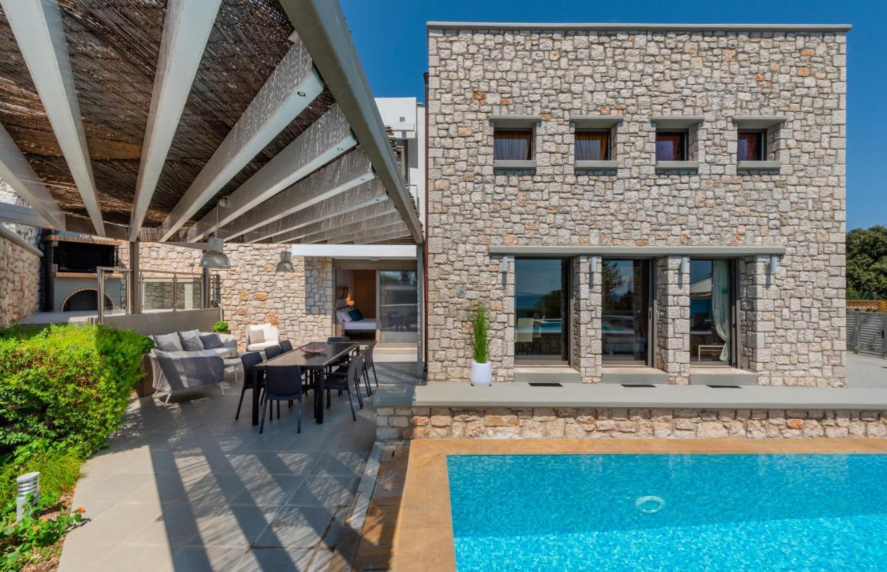 Villa Costamare - Enjoy Lazy Days On The Private Pool-Jacuzzi Pefki  Exterior photo