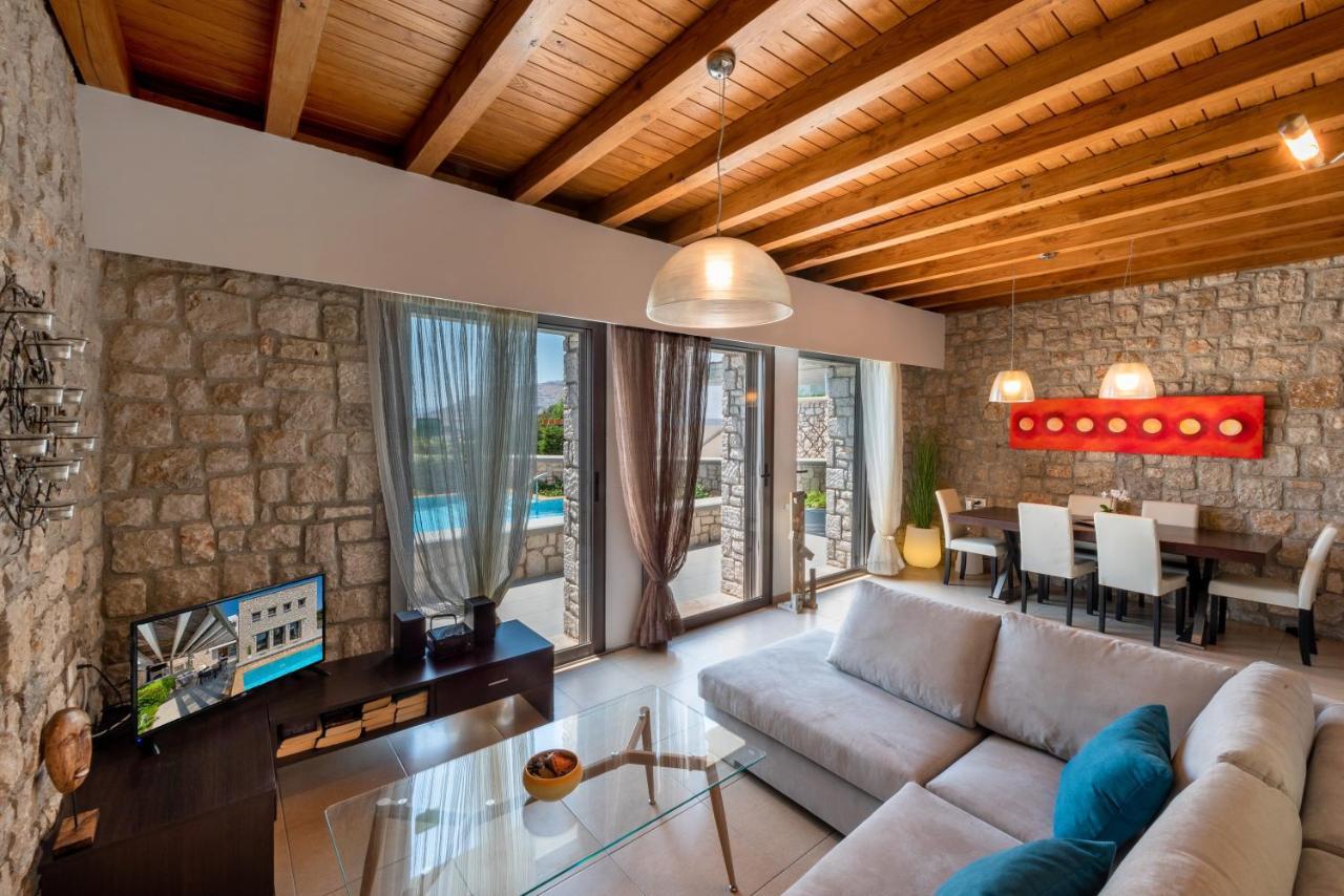 Villa Costamare - Enjoy Lazy Days On The Private Pool-Jacuzzi Pefki  Exterior photo