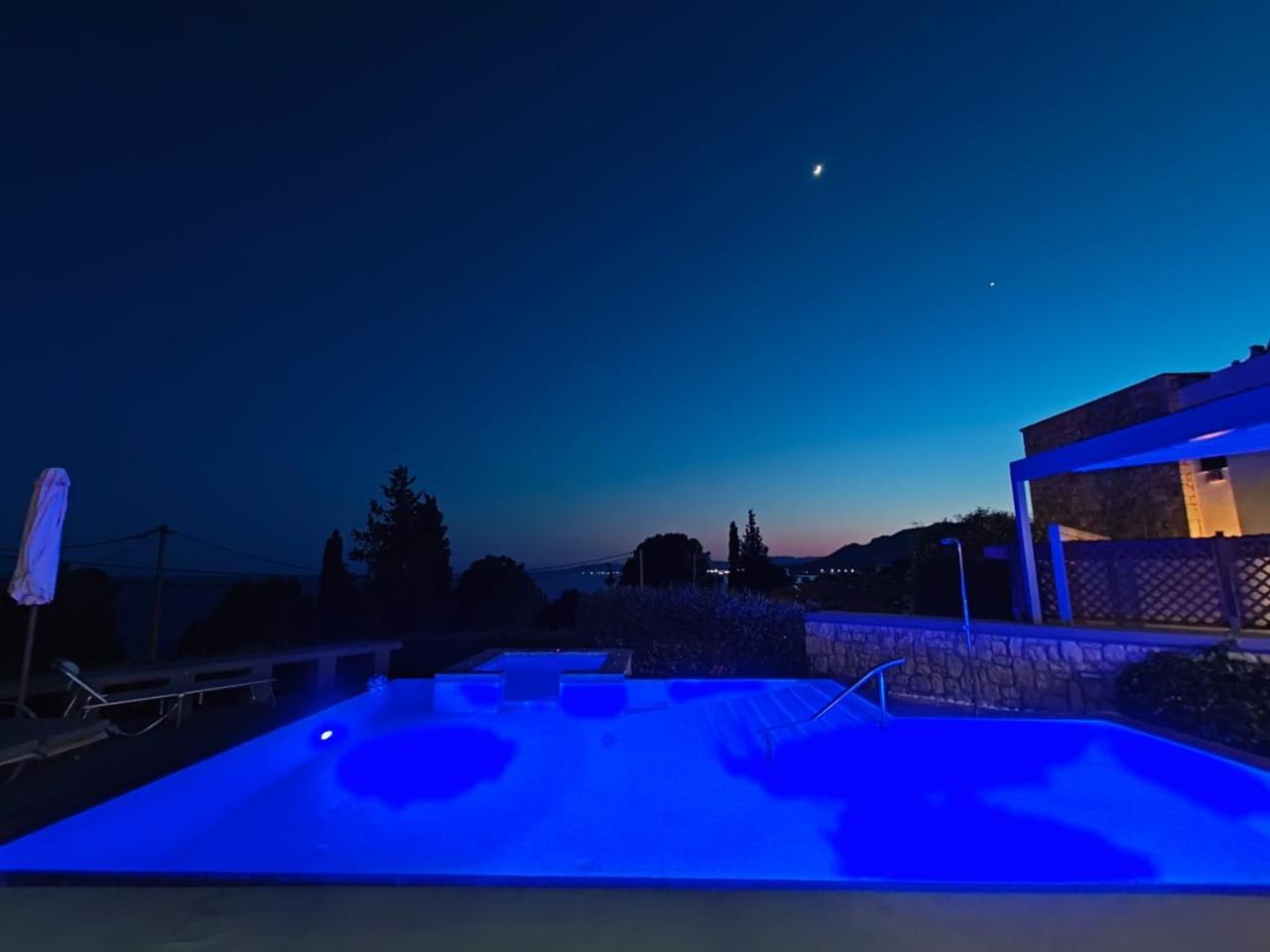Villa Costamare - Enjoy Lazy Days On The Private Pool-Jacuzzi Pefki  Exterior photo