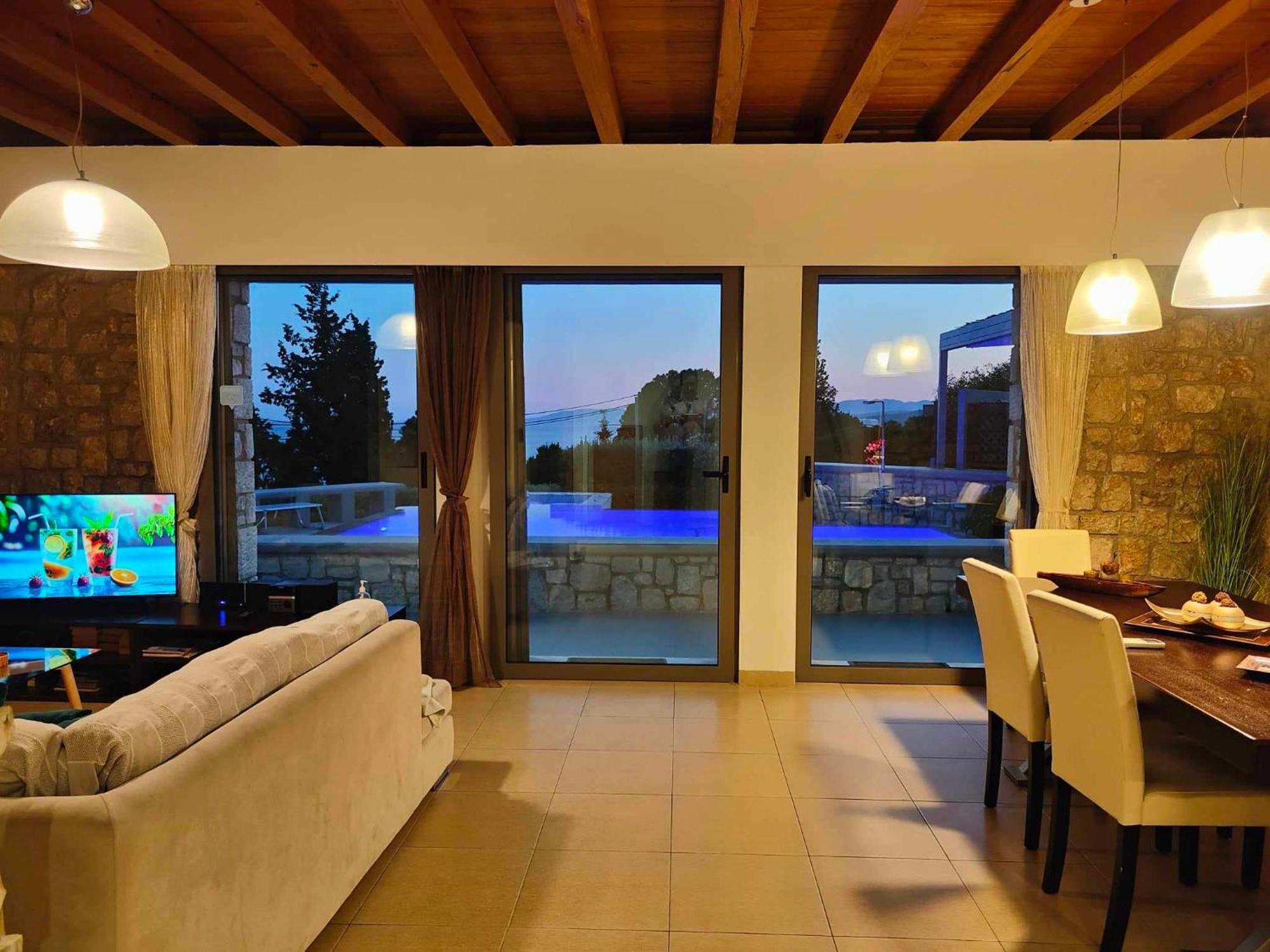 Villa Costamare - Enjoy Lazy Days On The Private Pool-Jacuzzi Pefki  Exterior photo