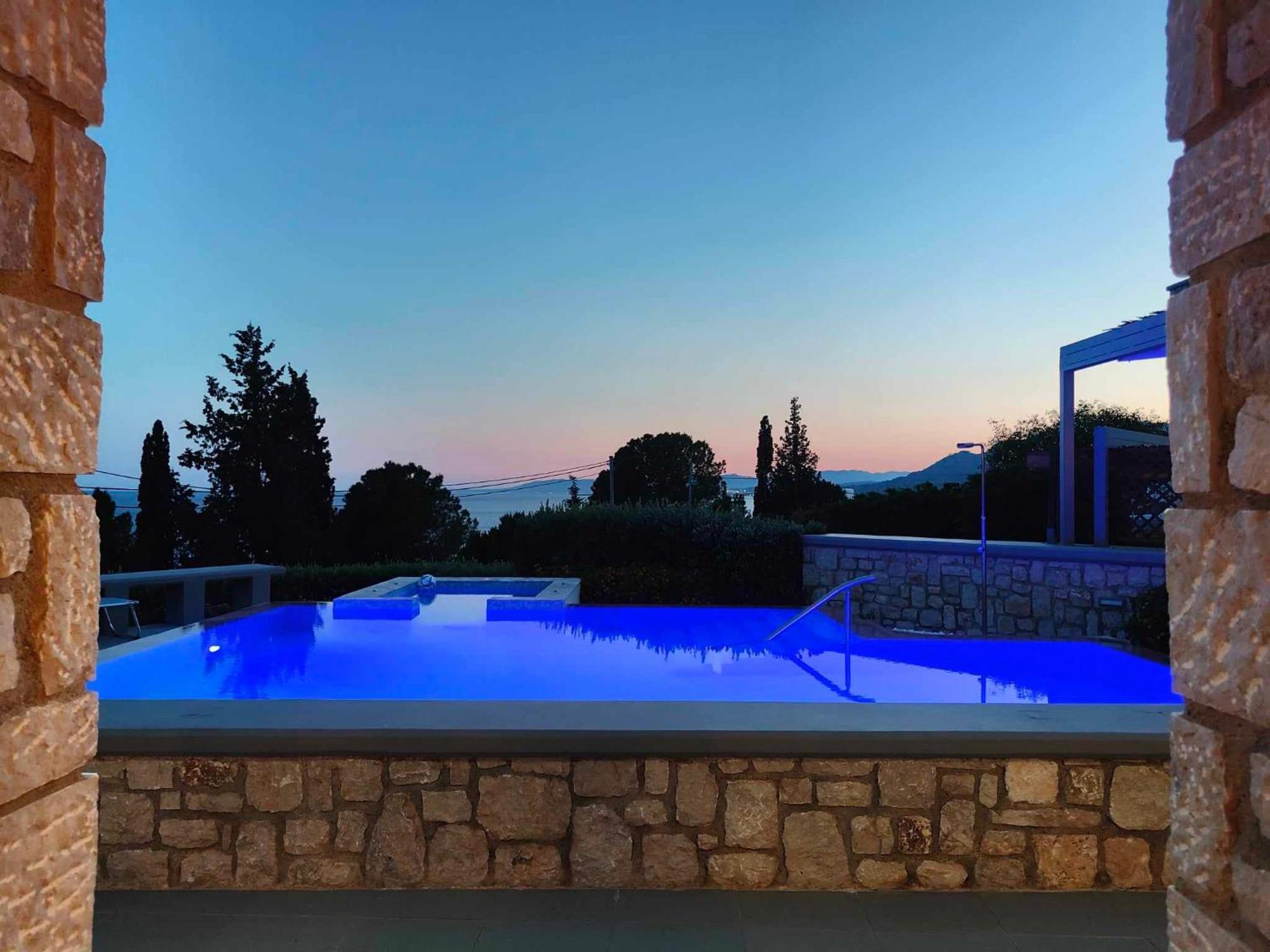Villa Costamare - Enjoy Lazy Days On The Private Pool-Jacuzzi Pefki  Exterior photo