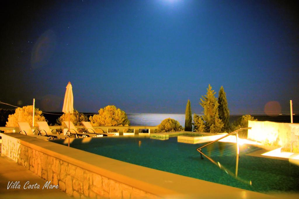 Villa Costamare - Enjoy Lazy Days On The Private Pool-Jacuzzi Pefki  Room photo
